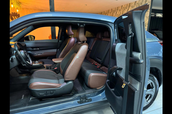 Mazda MX-30 E-SkyActiv 145 First Edition 36 kWh Garantie NAP Memory Camera StoelVW Dodehoek PDC ACC DAB Clima Navi Rijklaar