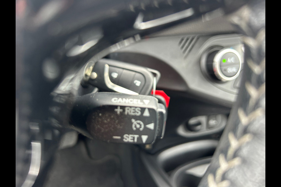 Toyota Yaris 1.5 Hybrid Navigatie Camera NL-Auto Rijklaarprijs!