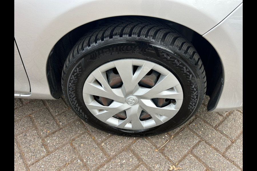 Toyota Yaris 1.5 Hybrid Navigatie Camera NL-Auto Rijklaarprijs!