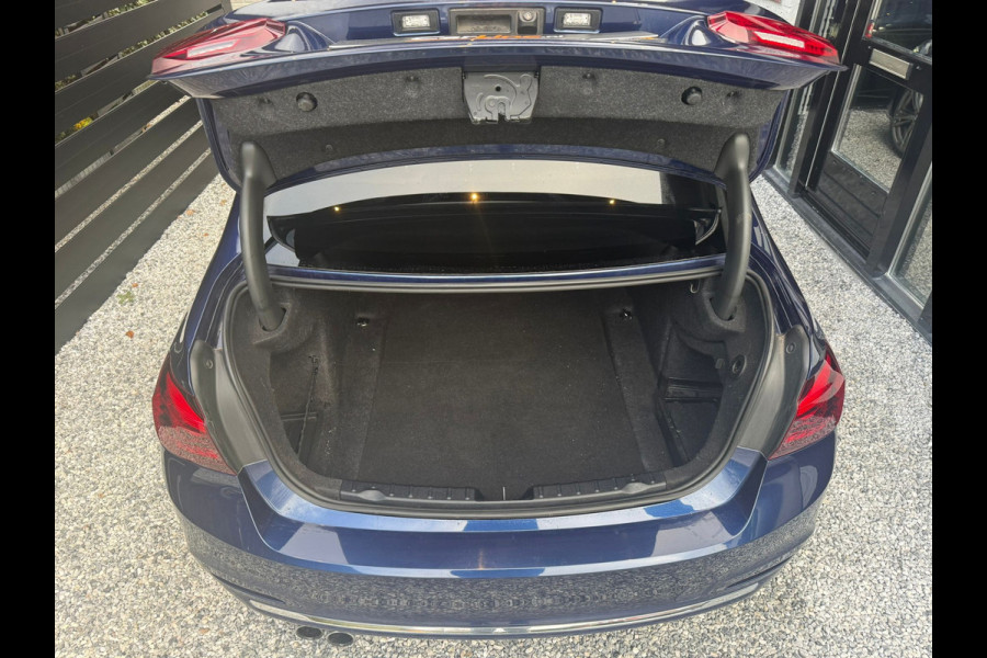 BMW 3-serie 330i M Sport Edition, LANE ASSIST, DEALER ONDERHOUDEN, NIEUWSTAAT!