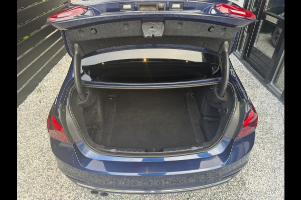 BMW 3-serie 330i M Sport Edition, LANE ASSIST, DEALER ONDERHOUDEN, NIEUWSTAAT!