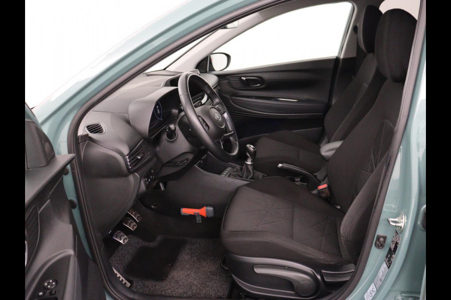 Hyundai Bayon 1.0 T-GDI Premium | Stoelverwarming | Trekhaak | Camera | Carplay | Stuurverwarming | Bose Sound | Navigatie | Keyless | Park Assist | Full LED | Digital Cockpit