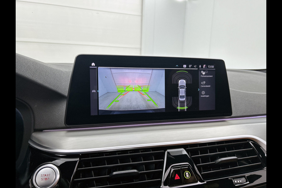 BMW 5 Serie 530e M-sport iPerformance High Executive(Dealer OnderH, Panorama, Lane Assist, Trekhaak, StoelV, Camera, Etc)
