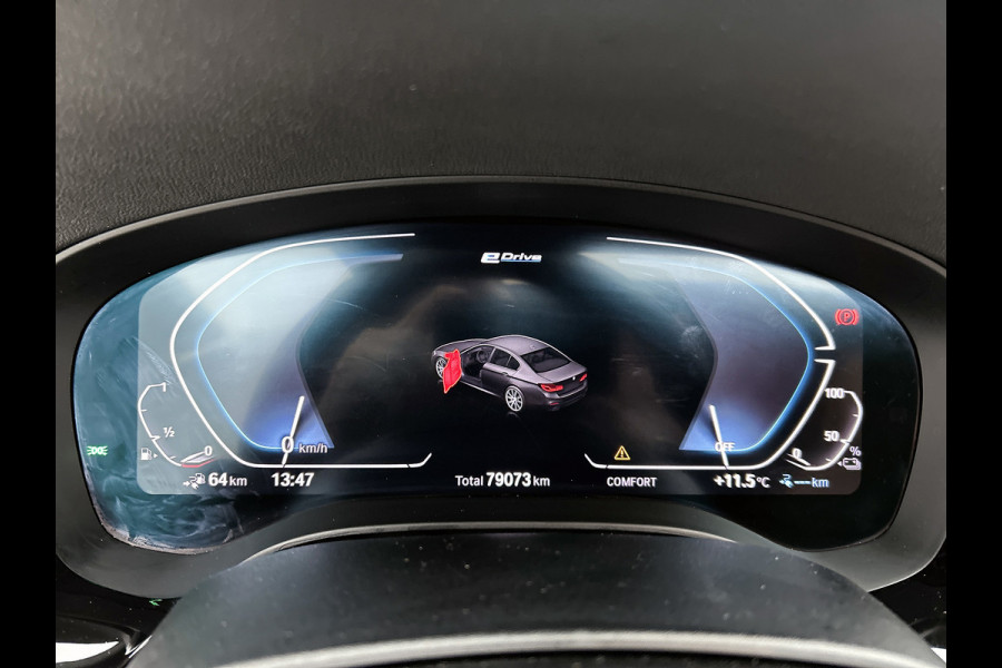 BMW 5 Serie 530e M-sport iPerformance High Executive(Dealer OnderH, Panorama, Lane Assist, Trekhaak, StoelV, Camera, Etc)