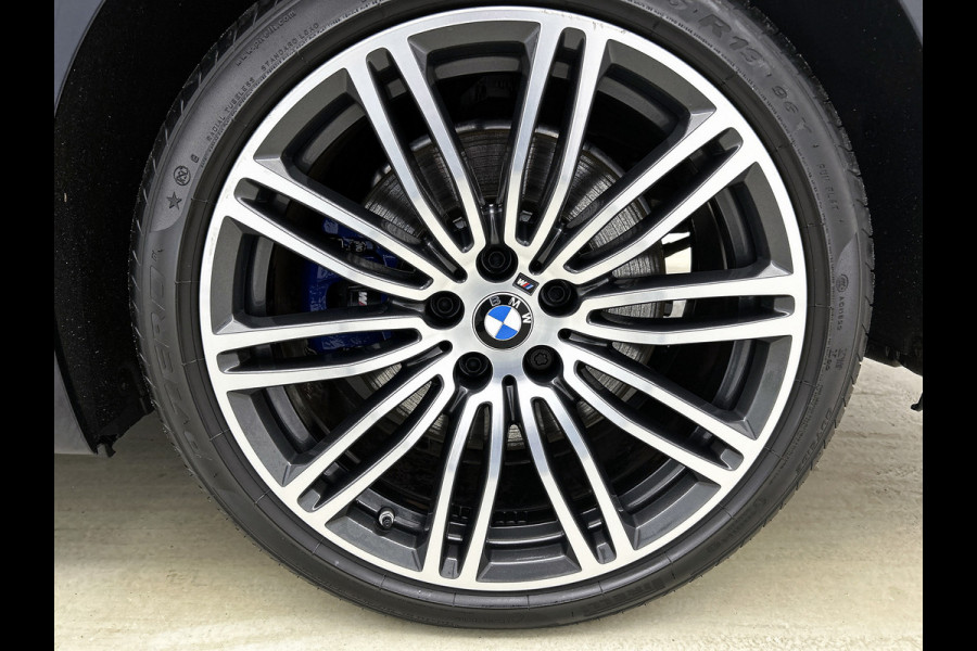 BMW 5 Serie 530e M-sport iPerformance High Executive(Dealer OnderH, Panorama, Lane Assist, Trekhaak, StoelV, Camera, Etc)
