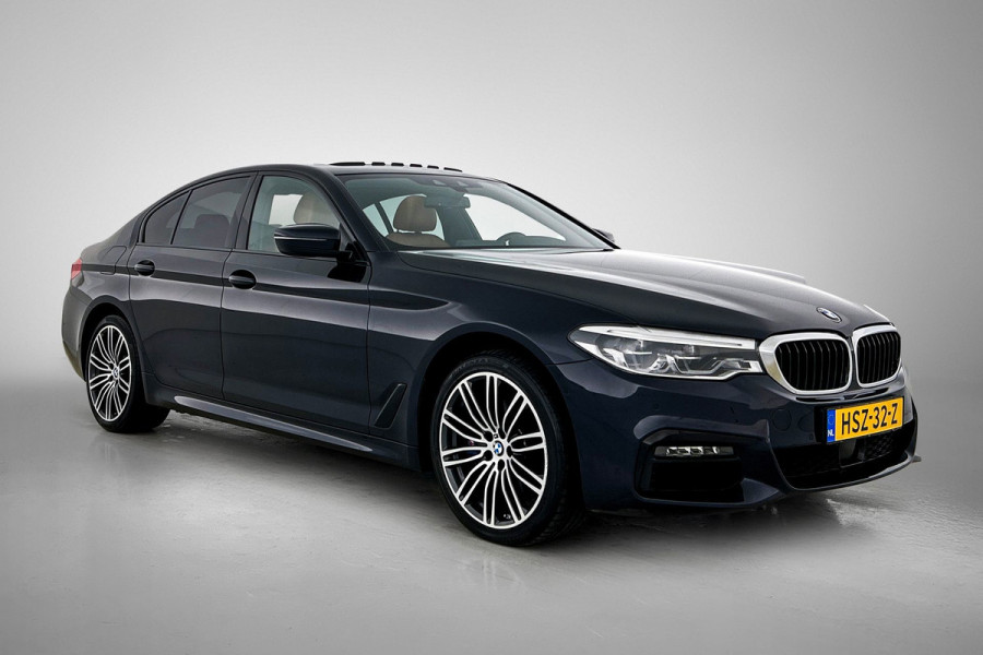BMW 5 Serie 530e M-sport iPerformance High Executive(Dealer OnderH, Panorama, Lane Assist, Trekhaak, StoelV, Camera, Etc)