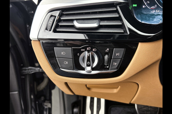 BMW 5 Serie 530e M-sport iPerformance High Executive(Dealer OnderH, Panorama, Lane Assist, Trekhaak, StoelV, Camera, Etc)