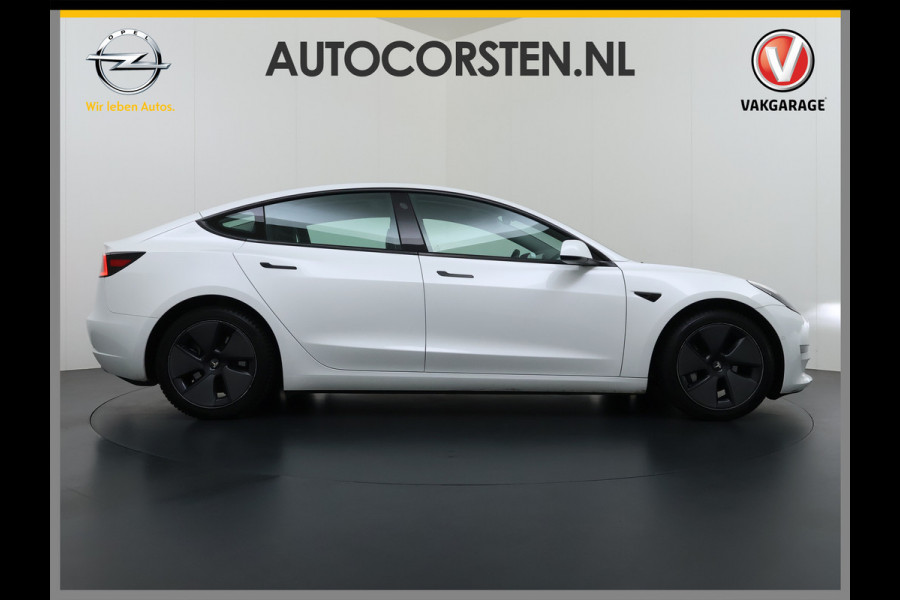 Tesla Model 3 Long Range AWD 75kWh FACELIFT Trekhaak Warmtepomp FSD-3 Hardware Stuur+Stoelverwarming AutoPilot Leder Panoramadak Adaptive-Crui SOH 90% Lmv Navi LED DAB Voorverwarmen interieur Keyless One-Pedal-Drive 4WD Origineel Nederlandse Auto Fabrieksgarantie op Accu en Motor tot 27-09-2029/192.00km