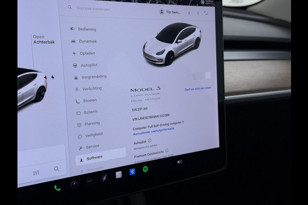 Tesla Model 3 Long Range AWD 75kWh FACELIFT Trekhaak Warmtepomp FSD-3 Hardware Stuur+Stoelverwarming AutoPilot Leder Panoramadak Adaptive-Crui SOH 90% Lmv Navi LED DAB Voorverwarmen interieur Keyless One-Pedal-Drive 4WD Origineel Nederlandse Auto Fabrieksgarantie op Accu en Motor tot 27-09-2029/192.00km