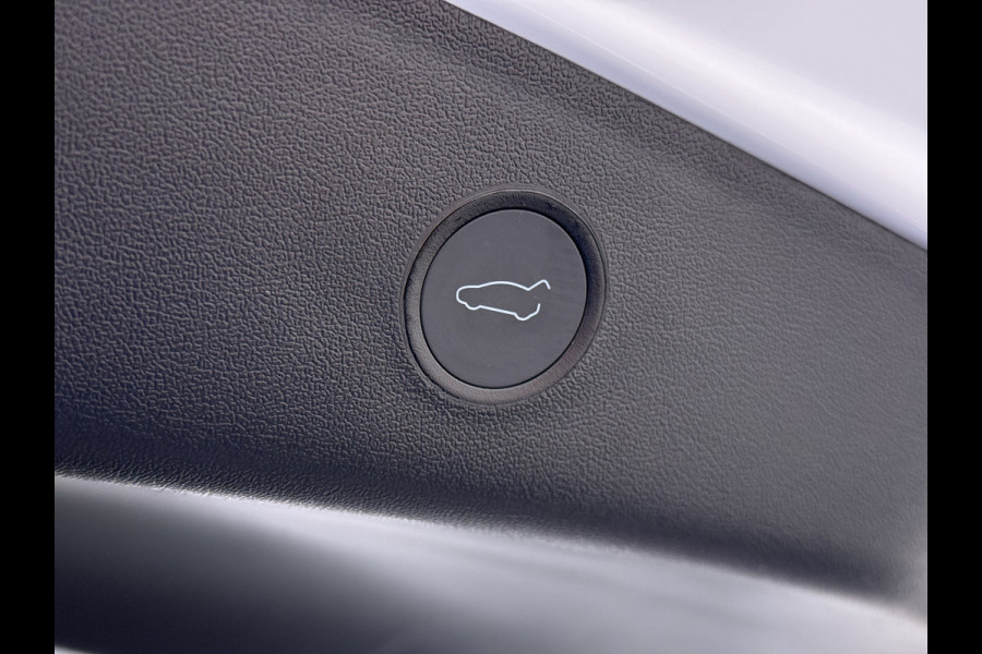 Tesla Model 3 Long Range AWD 75kWh FACELIFT Trekhaak Warmtepomp FSD-3 Hardware Stuur+Stoelverwarming AutoPilot Leder Panoramadak Adaptive-Crui SOH 90% Lmv Navi LED DAB Voorverwarmen interieur Keyless One-Pedal-Drive 4WD Origineel Nederlandse Auto Fabrieksgarantie op Accu en Motor tot 27-09-2029/192.00km