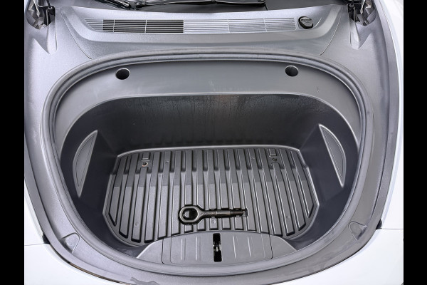 Tesla Model 3 Long Range AWD 75kWh FACELIFT Trekhaak Warmtepomp FSD-3 Hardware Stuur+Stoelverwarming AutoPilot Leder Panoramadak Adaptive-Crui SOH 90% Lmv Navi LED DAB Voorverwarmen interieur Keyless One-Pedal-Drive 4WD Origineel Nederlandse Auto Fabrieksgarantie op Accu en Motor tot 27-09-2029/192.00km