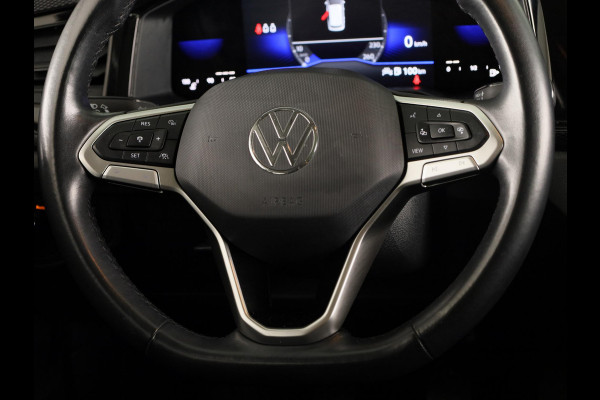 Volkswagen Polo 1.0 TSI Life 95 pk | Navigatie via App | Panoramadak | 17" LM velgen | Parkeersensoren | Adaptieve cruise control | LED koplampen | Stoelverwarming |