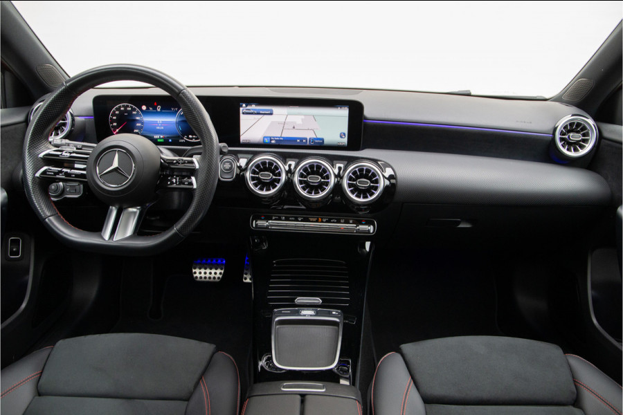 Mercedes-Benz A-Klasse 250 e AMG Premium Plus, Pano, Head-up, Facelift