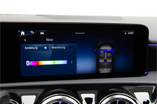 Mercedes-Benz A-Klasse 250 e AMG Premium Plus, Pano, Head-up, Facelift