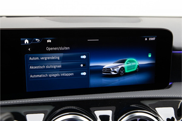 Mercedes-Benz A-Klasse 250 e AMG Premium Plus, Pano, Head-up, Facelift