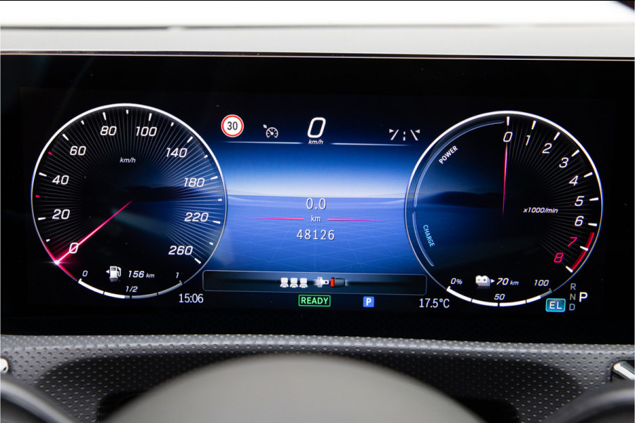 Mercedes-Benz A-Klasse 250 e AMG Premium Plus, Pano, Head-up, Facelift