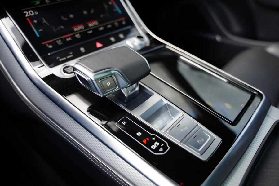 Audi Q8 60 TFSI E Quattro S Competition / B&O / Massage / Panoramadak