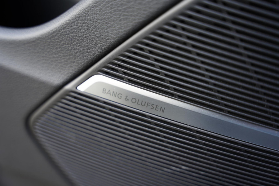 Audi Q8 60 TFSI E Quattro S Competition / B&O / Massage / Panoramadak