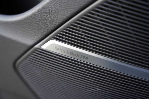 Audi Q8 60 TFSI E Quattro S Competition / B&O / Massage / Panoramadak