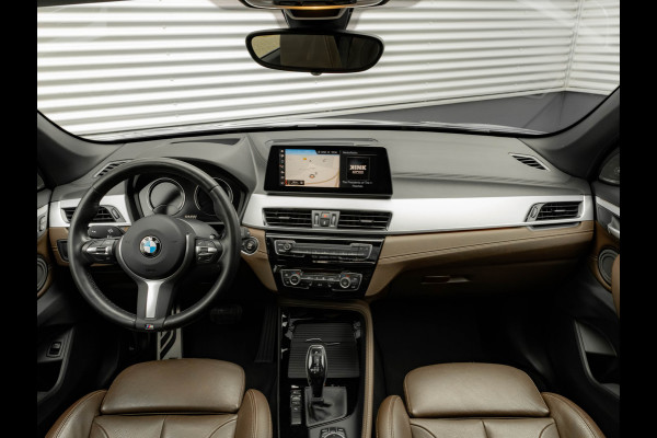 BMW X1 sDrive20i M-Sport - Pano - Trekhaak - Memoryzetel - Camera - Harman Kardon