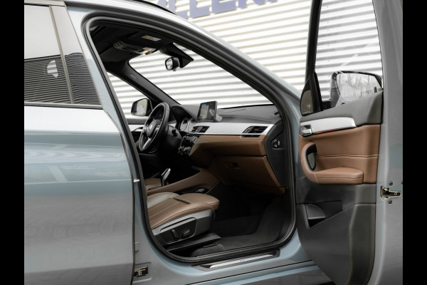 BMW X1 sDrive20i M-Sport - Pano - Trekhaak - Memoryzetel - Camera - Harman Kardon