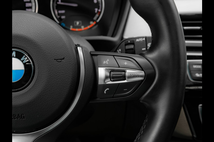 BMW X1 sDrive20i M-Sport - Pano - Trekhaak - Memoryzetel - Camera - Harman Kardon