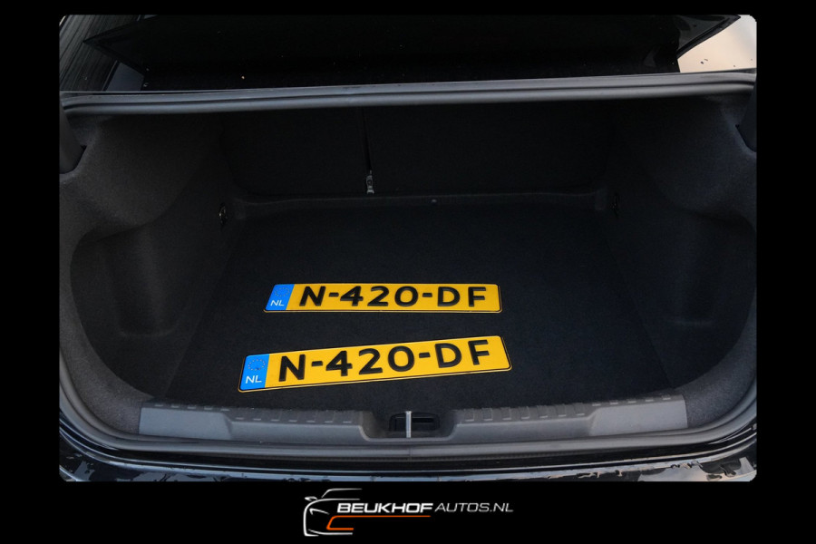 Audi A3 Limousine 30 TFSI S-Line Maxton Navi Carplay Camera