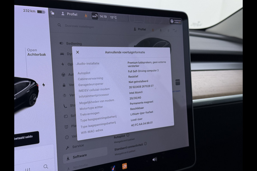 Tesla Model 3 Standard RWD Plus 60 kWh Trekhaak LFP ACCU dus 100% laden AutoPilot Leer Pano-Dak Adaptive-Cruise Camera's Elektr.-Stuur+Stoelen Navi LED DAB Voorverwarmen Keyless One-Pedal-Drive Lmv 18" 1e Eigenaar Origineel Nederlandse Auto Accu-Aandrijving-garantie t/m dec 2028/160.000km 1.000kg trekvermogen