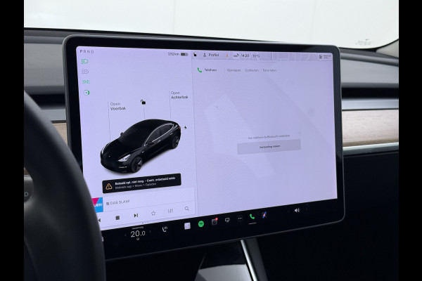 Tesla Model 3 Standard RWD Plus 60 kWh Trekhaak LFP ACCU dus 100% laden AutoPilot Leer Pano-Dak Adaptive-Cruise Camera's Elektr.-Stuur+Stoelen Navi LED DAB Voorverwarmen Keyless One-Pedal-Drive Lmv 18" 1e Eigenaar Origineel Nederlandse Auto Accu-Aandrijving-garantie t/m dec 2028/160.000km 1.000kg trekvermogen