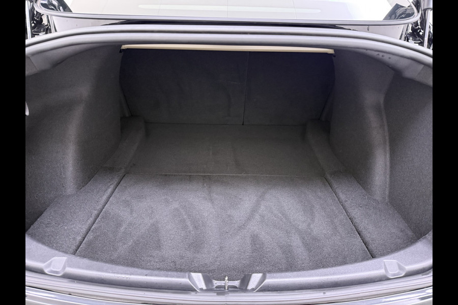 Tesla Model 3 Standard RWD Plus 60 kWh Trekhaak LFP ACCU dus 100% laden AutoPilot Leer Pano-Dak Adaptive-Cruise Camera's Elektr.-Stuur+Stoelen Navi LED DAB Voorverwarmen Keyless One-Pedal-Drive Lmv 18" 1e Eigenaar Origineel Nederlandse Auto Accu-Aandrijving-garantie t/m dec 2028/160.000km 1.000kg trekvermogen