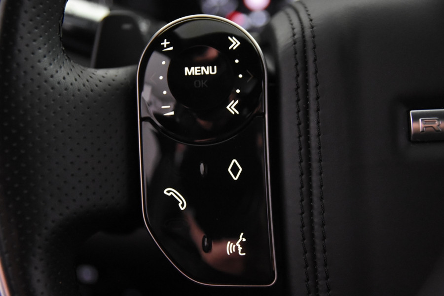 Land Rover Range Rover Evoque 2.0 P200 AWD R-Dynamic SE *Panoramadak*Zwart Matte Wrap*UNIEK*