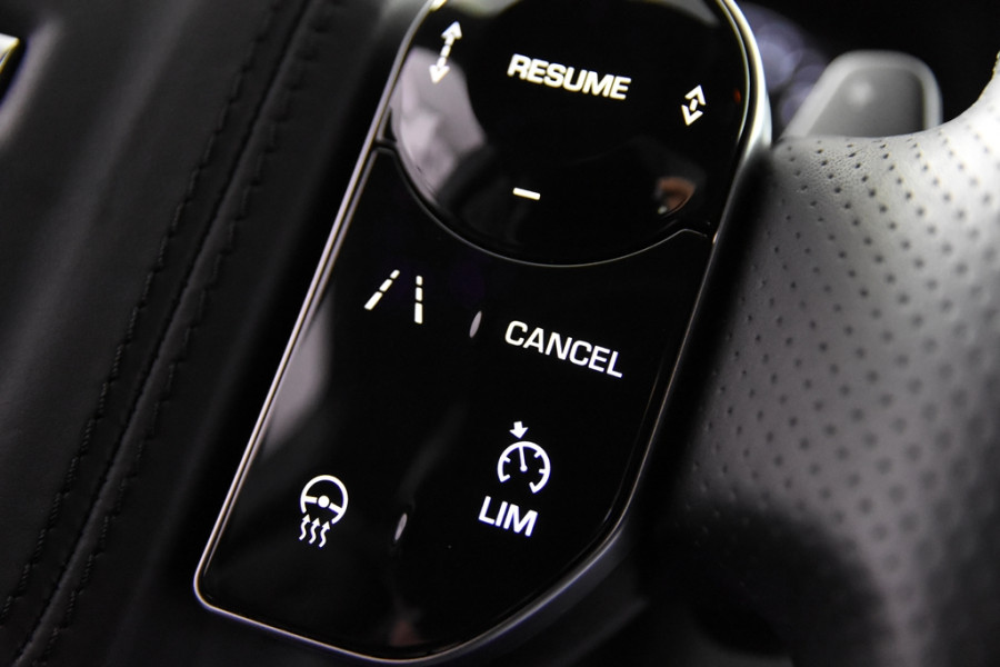 Land Rover Range Rover Evoque 2.0 P200 AWD R-Dynamic SE *Panoramadak*Zwart Matte Wrap*UNIEK*