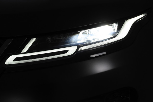 Land Rover Range Rover Evoque 2.0 P200 AWD R-Dynamic SE *Panoramadak*Zwart Matte Wrap*UNIEK*