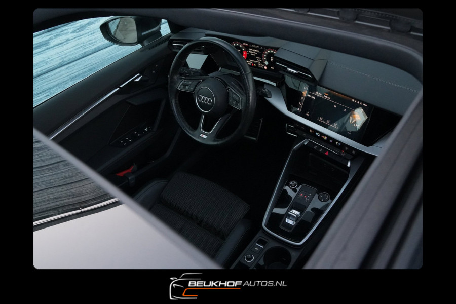 Audi A3 Sportback 30 TFSI S-Line Maxton Panorama Leer 19Inch