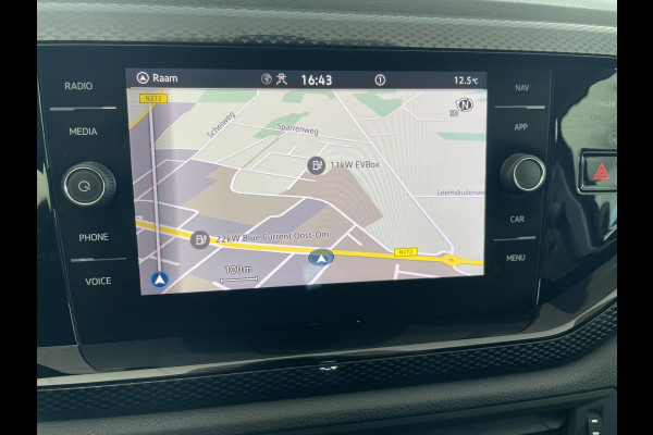 Volkswagen Polo 1.0 TSI Life Airco - Apple carplay - Navigatie - Parkeersensoren - Bluetooth - Cruise control - Led verlichting - Licht metalen velgen 15 inch - Radio - Start/stop systeem - Stuur leder - Stuur multfunctioneel