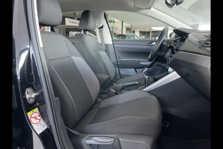 Volkswagen Polo 1.0 TSI Life Airco - Apple carplay - Navigatie - Parkeersensoren - Bluetooth - Cruise control - Led verlichting - Licht metalen velgen 15 inch - Radio - Start/stop systeem - Stuur leder - Stuur multfunctioneel
