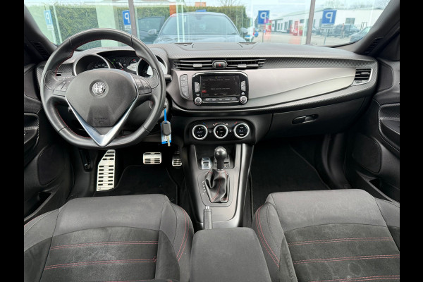 Alfa Romeo Giulietta 1.4 Turbo MultiAir Super - Automaat - Navi - Trekhaak - Climate - Xenon