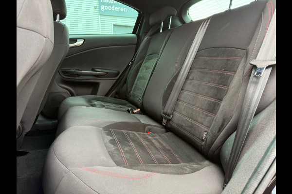 Alfa Romeo Giulietta 1.4 Turbo MultiAir Super - Automaat - Navi - Trekhaak - Climate - Xenon