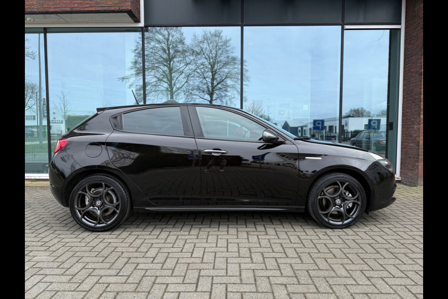 Alfa Romeo Giulietta 1.4 Turbo MultiAir Super - Automaat - Navi - Trekhaak - Climate - Xenon