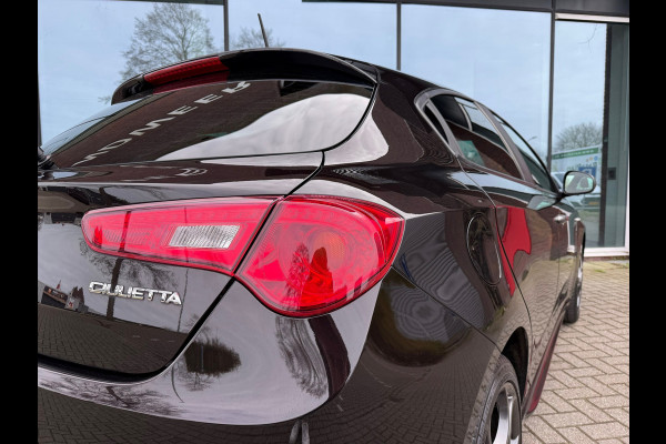Alfa Romeo Giulietta 1.4 Turbo MultiAir Super - Automaat - Navi - Trekhaak - Climate - Xenon