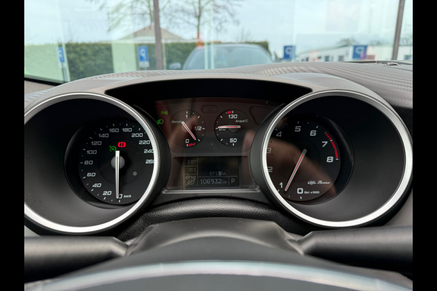Alfa Romeo Giulietta 1.4 Turbo MultiAir Super - Automaat - Navi - Trekhaak - Climate - Xenon