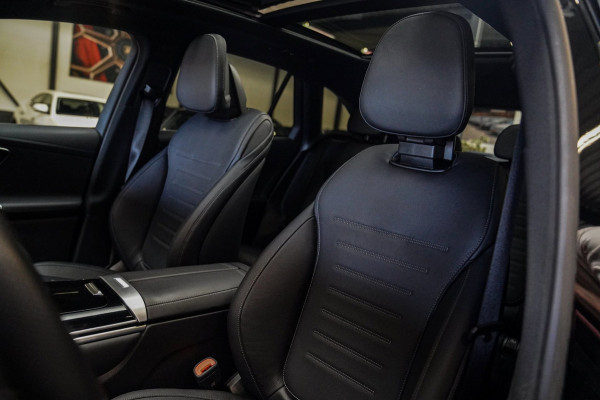 Mercedes-Benz GLC 400e | 381pk | AMG Pakket | Panoramadak | BTW INCL | Luchtvering | 4-wielbesturing | Burmester | Stoelkoe