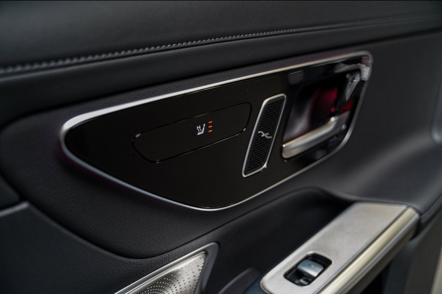 Mercedes-Benz GLC 400e | 381pk | AMG Pakket | Panoramadak | BTW INCL | Luchtvering | 4-wielbesturing | Burmester | Stoelkoe