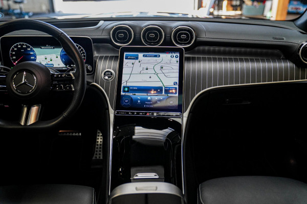 Mercedes-Benz GLC 400e | 381pk | AMG Pakket | Panoramadak | BTW INCL | Luchtvering | 4-wielbesturing | Burmester | Stoelkoe