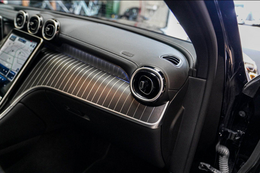 Mercedes-Benz GLC 400e | 381pk | AMG Pakket | Panoramadak | BTW INCL | Luchtvering | 4-wielbesturing | Burmester | Stoelkoe