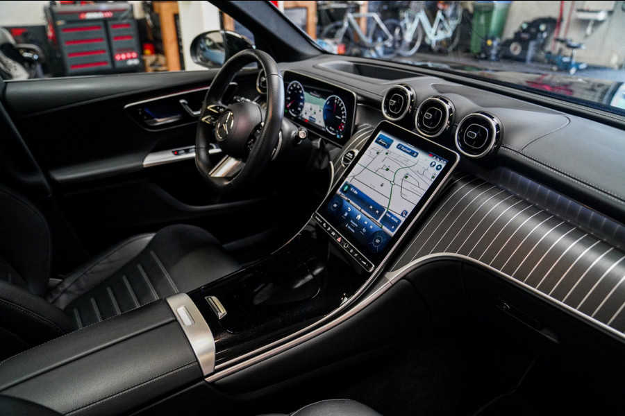 Mercedes-Benz GLC 400e | 381pk | AMG Pakket | Panoramadak | BTW INCL | Luchtvering | 4-wielbesturing | Burmester | Stoelkoe