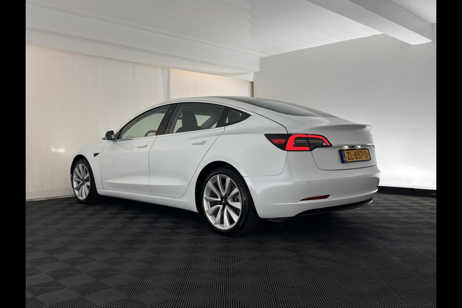 Tesla Model 3 Long Range AWD 75 kWh [ 3-Fase ] (INCL-BTW) Aut. *PANO | AUTOPILOT | LEATHER | KEYLESS | FULL-LED | MEMORY-PACK | TOPVIEW | DAB | CARPLAY | DIGI-COCKPIT | LANE-ASSIST | COMFORTSEATS | 19"ALU*