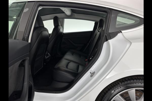 Tesla Model 3 Long Range AWD 75 kWh [ 3-Fase ] (INCL-BTW) Aut. *PANO | AUTOPILOT | LEATHER | KEYLESS | FULL-LED | MEMORY-PACK | TOPVIEW | DAB | CARPLAY | DIGI-COCKPIT | LANE-ASSIST | COMFORTSEATS | 19"ALU*