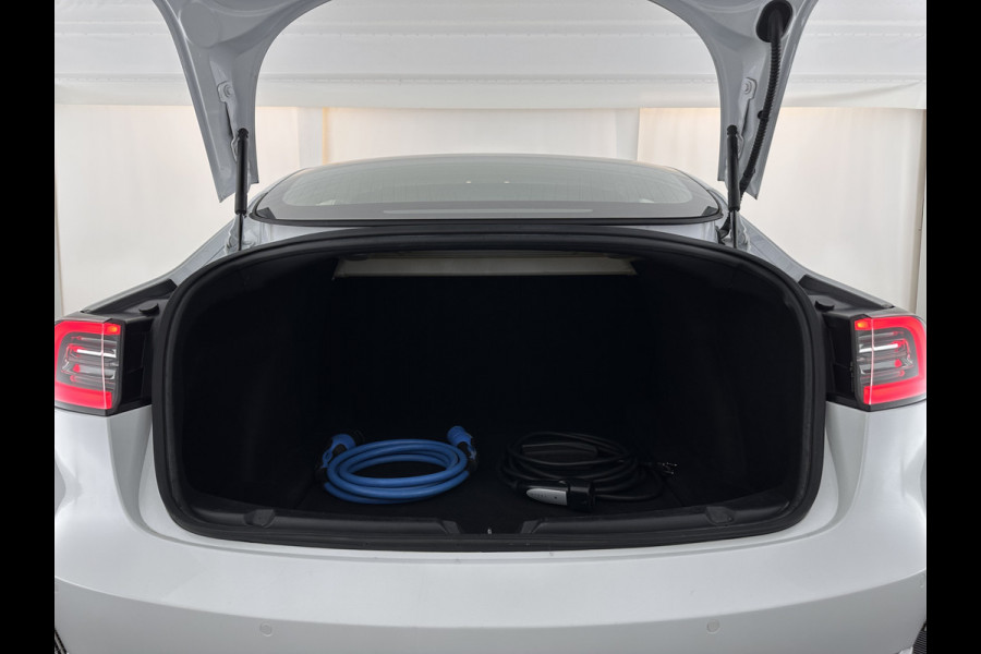 Tesla Model 3 Long Range AWD 75 kWh [ 3-Fase ] (INCL-BTW) Aut. *PANO | AUTOPILOT | LEATHER | KEYLESS | FULL-LED | MEMORY-PACK | TOPVIEW | DAB | CARPLAY | DIGI-COCKPIT | LANE-ASSIST | COMFORTSEATS | 19"ALU*