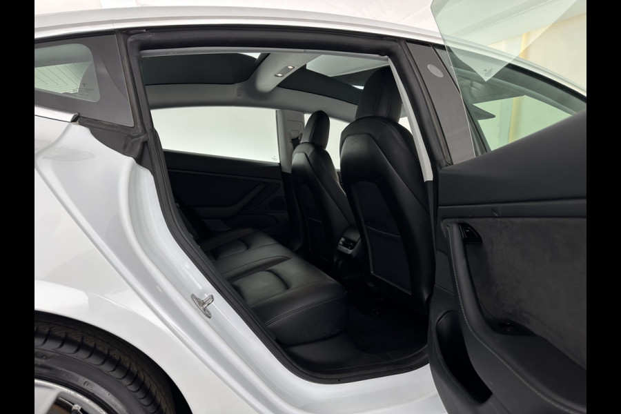 Tesla Model 3 Long Range AWD 75 kWh [ 3-Fase ] (INCL-BTW) Aut. *PANO | AUTOPILOT | LEATHER | KEYLESS | FULL-LED | MEMORY-PACK | TOPVIEW | DAB | CARPLAY | DIGI-COCKPIT | LANE-ASSIST | COMFORTSEATS | 19"ALU*